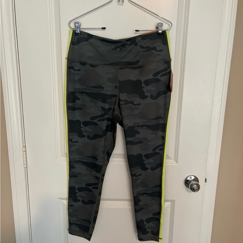 NWT Reebok High Rise Leggings Size Large